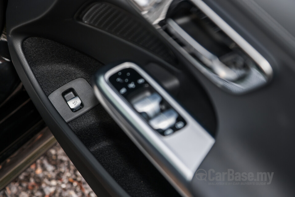 Mercedes-Benz E-Class W214 (2024) Interior
