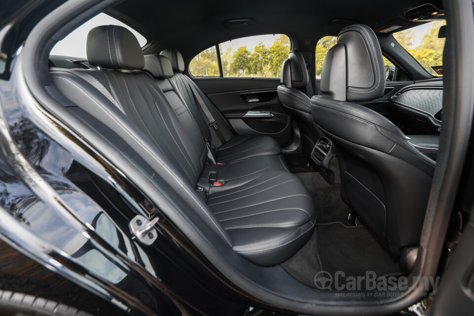 Mercedes-Benz E-Class W214 (2024) Interior