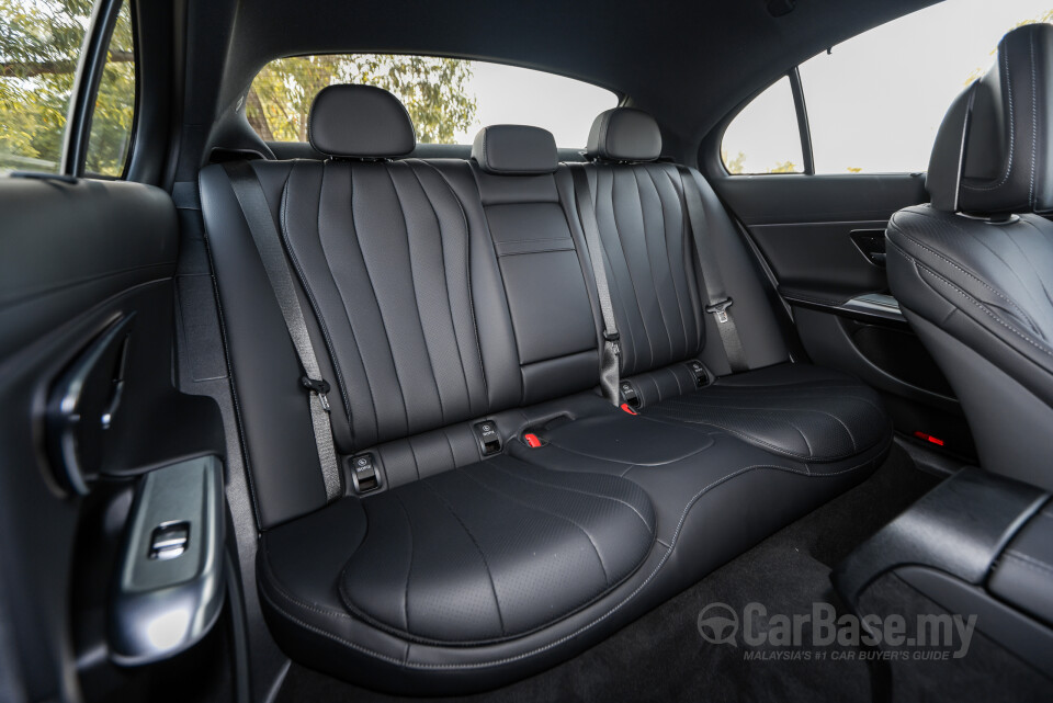 Mercedes-Benz E-Class W214 (2024) Interior