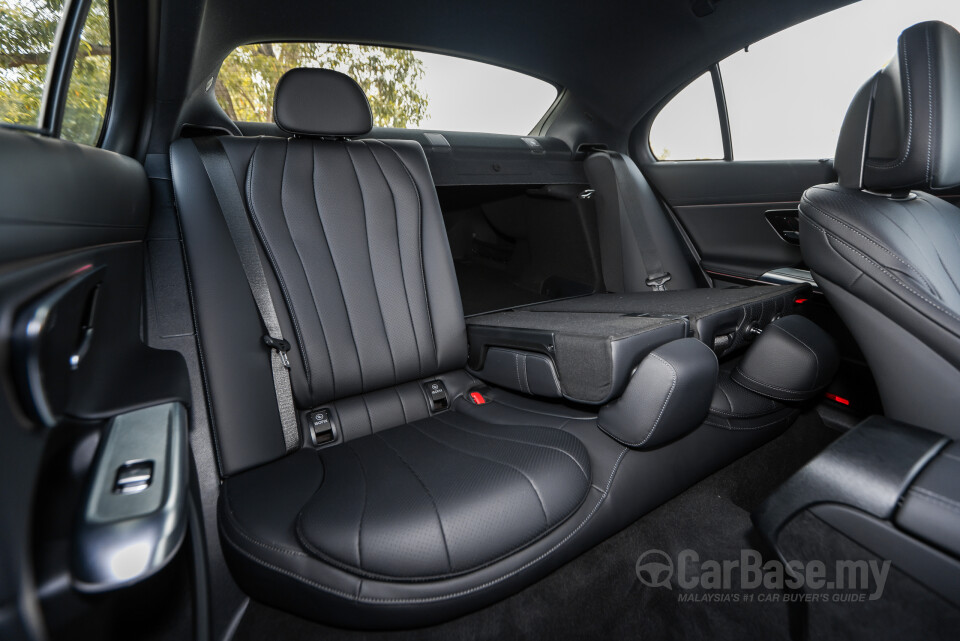 Mercedes-Benz E-Class W214 (2024) Interior