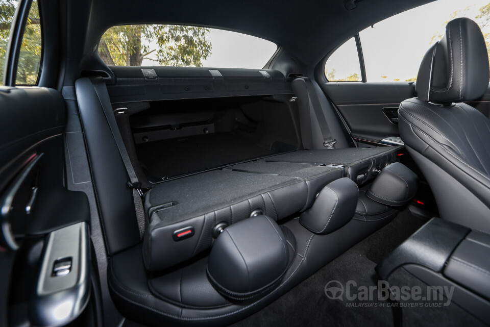 Mercedes-Benz E-Class W214 (2024) Interior