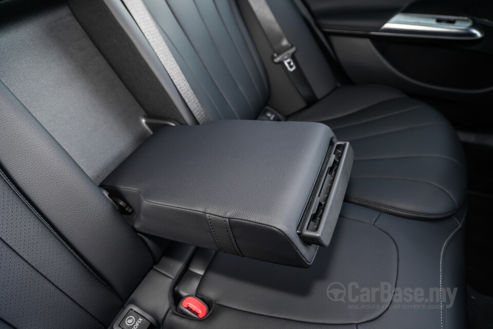 Mercedes-Benz E-Class W214 (2024) Interior