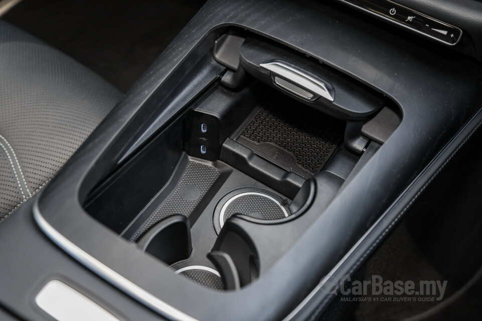 Mercedes-Benz E-Class W214 (2024) Interior