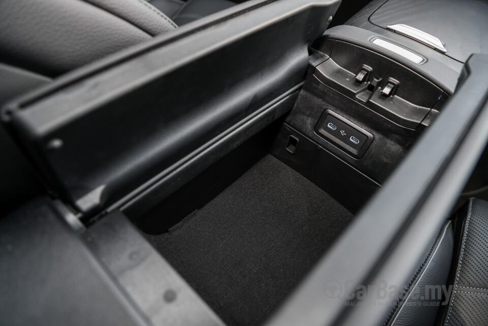 Mercedes-Benz E-Class W214 (2024) Interior