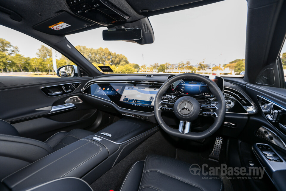 Mercedes-Benz E-Class W214 (2024) Interior