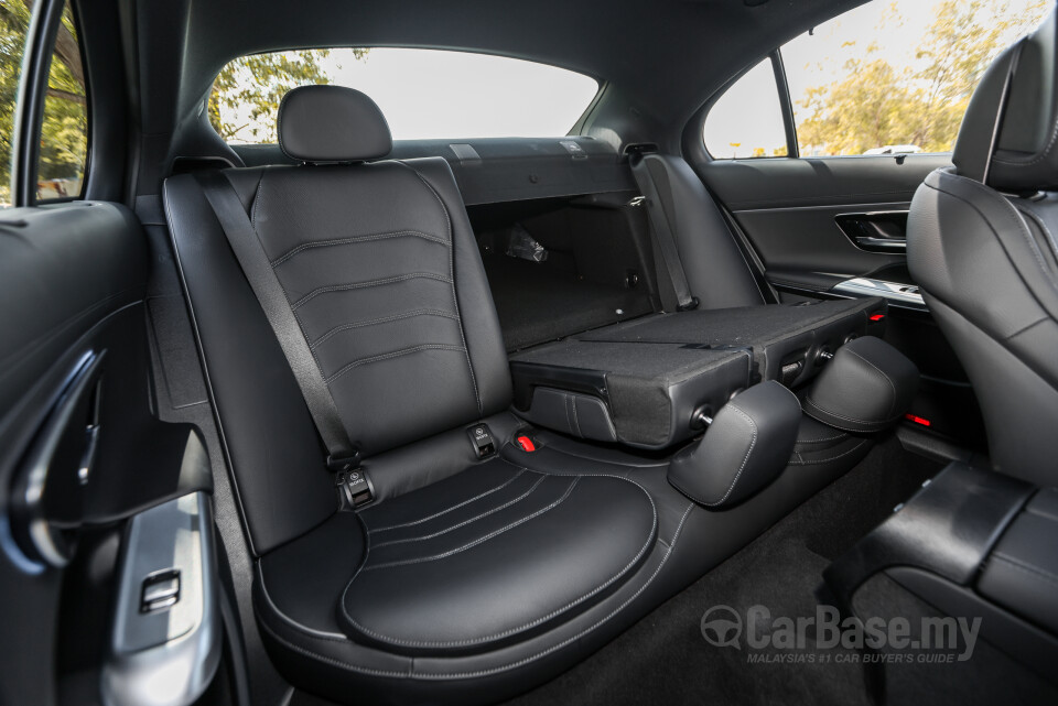 Mercedes-Benz E-Class W214 (2024) Interior