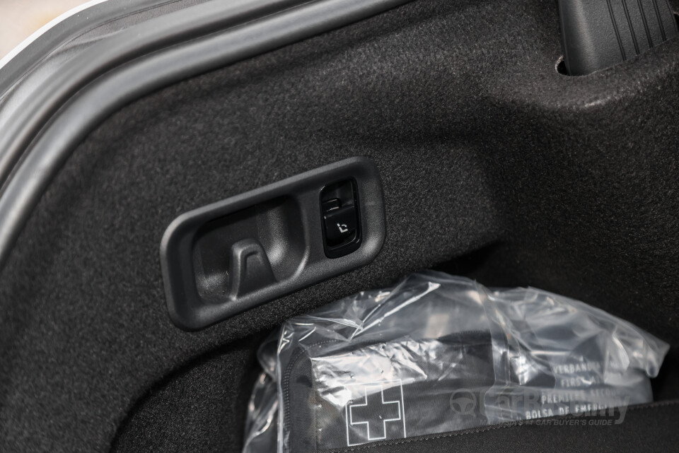Mercedes-Benz E-Class W214 (2024) Interior