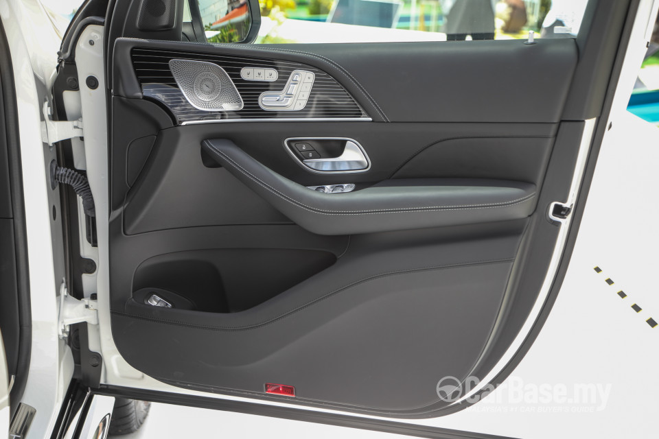 Mercedes-Benz Maybach GLS X167 (2022) Interior