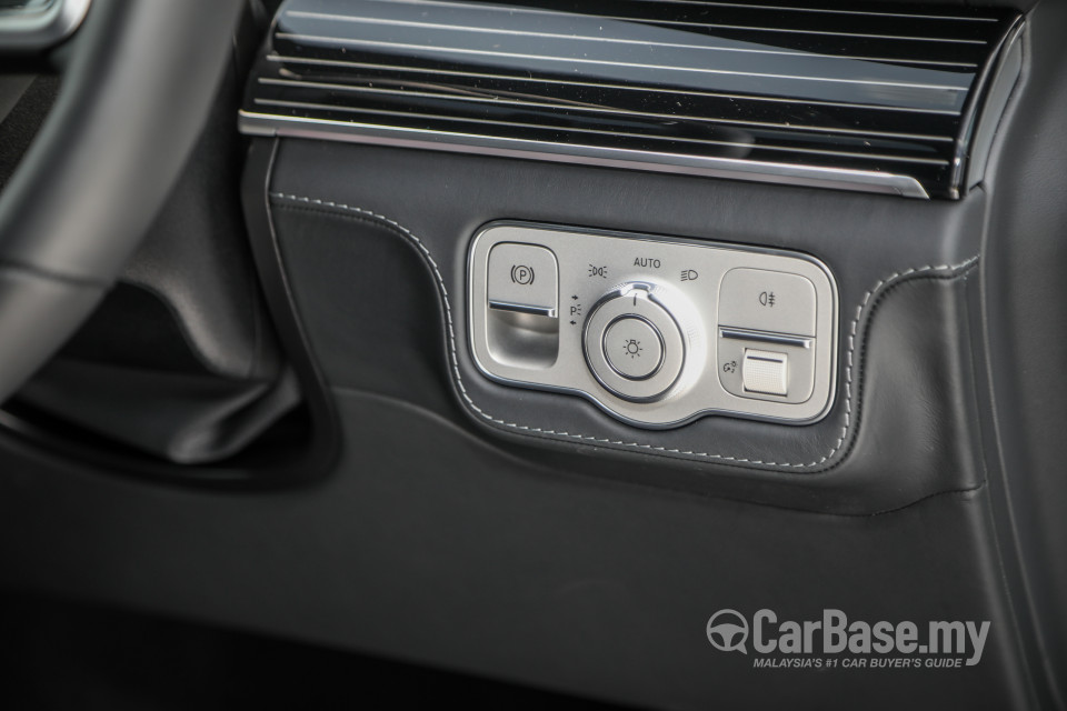 Mercedes-Benz Maybach GLS X167 (2022) Interior