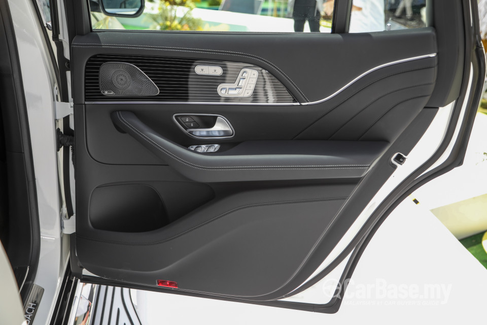 Mercedes-Benz Maybach GLS X167 (2022) Interior