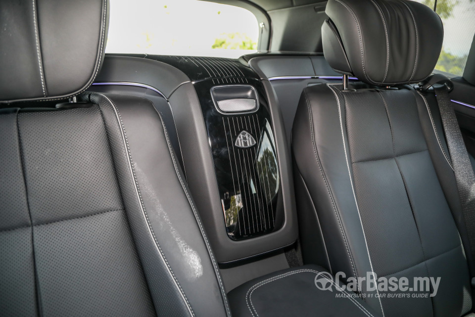Mercedes-Benz Maybach GLS X167 (2022) Interior
