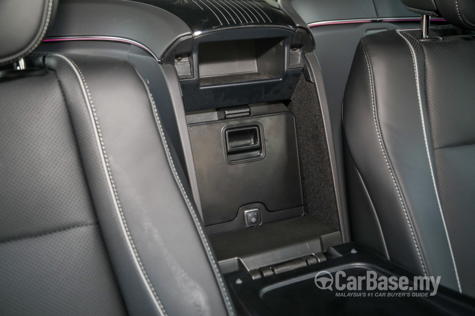 Mercedes-Benz Maybach GLS X167 (2022) Interior