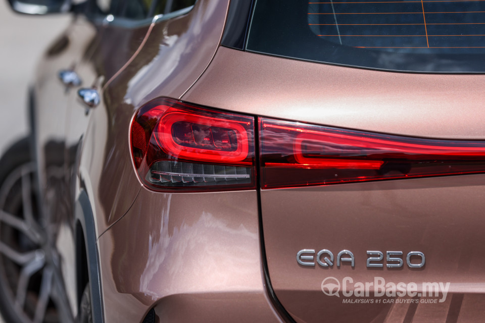 Mercedes-Benz EQA H243 (2022) Exterior