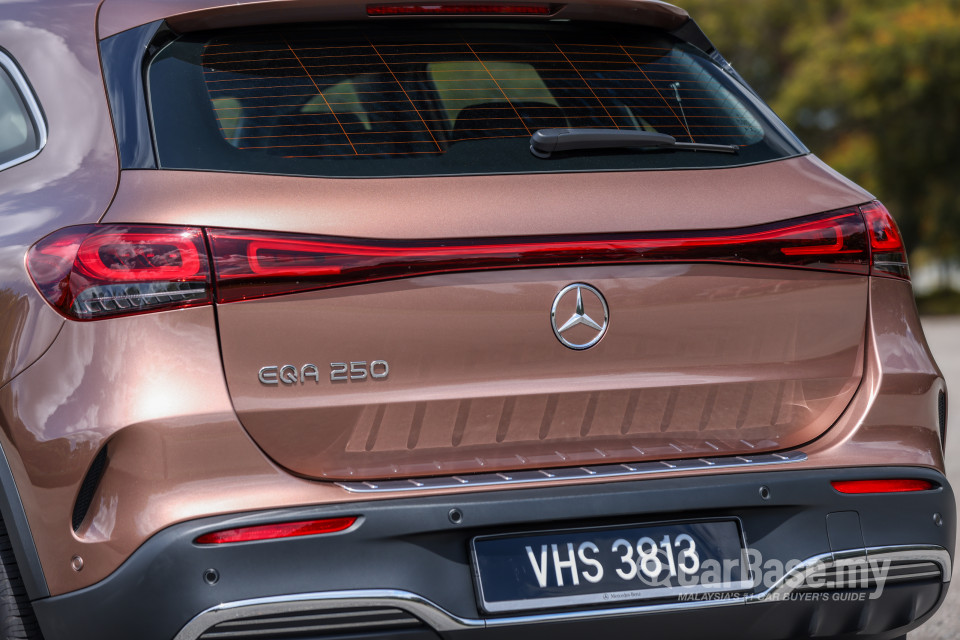 Mercedes-Benz EQA H243 (2022) Exterior