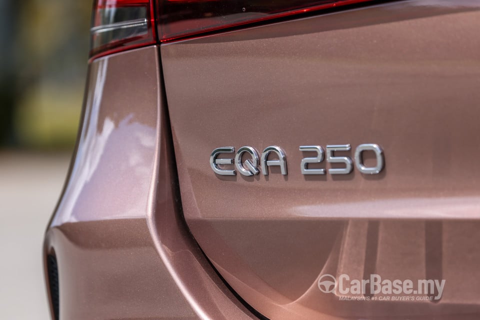 Mercedes-Benz EQA H243 (2022) Exterior