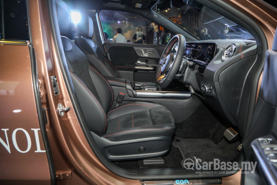 Mercedes-Benz EQA H243 (2022) Interior