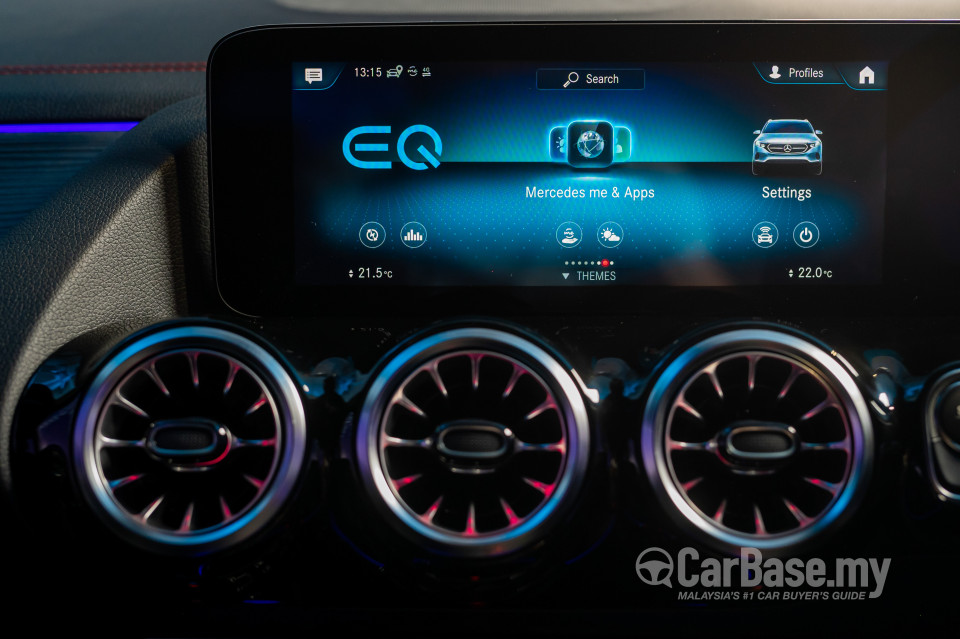 Mercedes-Benz EQA H243 (2022) Interior