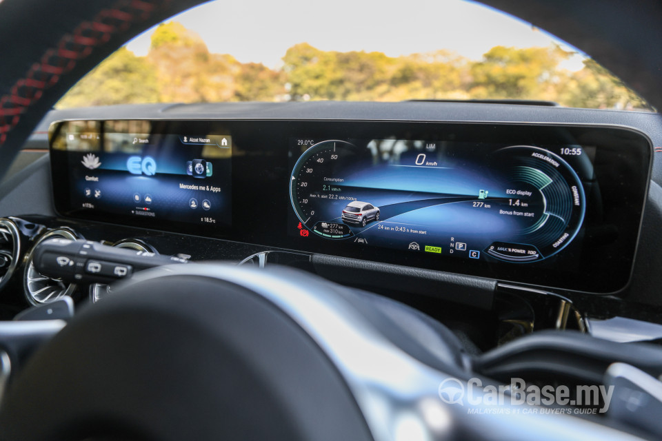 Mercedes-Benz EQA H243 (2022) Interior