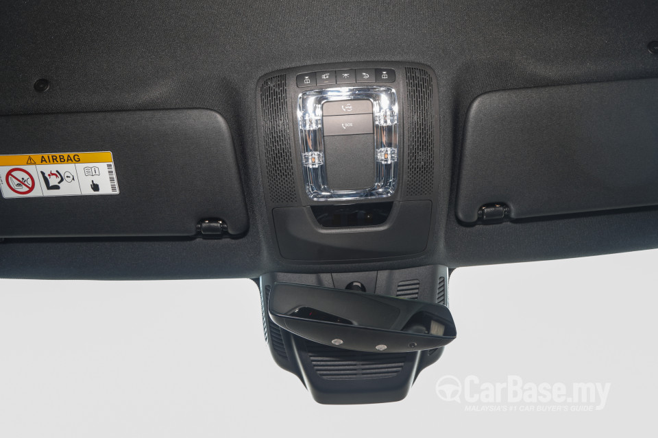 Mercedes-Benz EQA H243 (2022) Interior