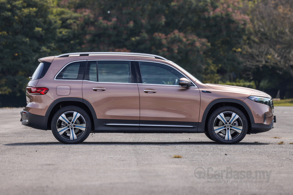 Mercedes-Benz EQB X243 (2022) Exterior
