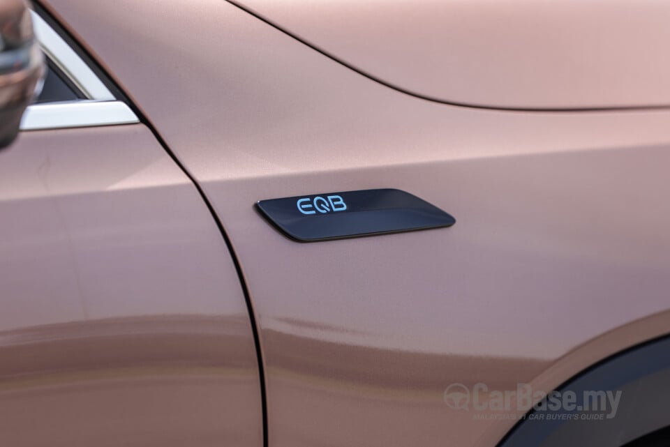 Mercedes-Benz EQB X243 (2022) Exterior