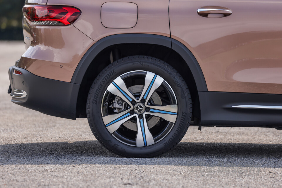 Mercedes-Benz EQB X243 (2022) Exterior