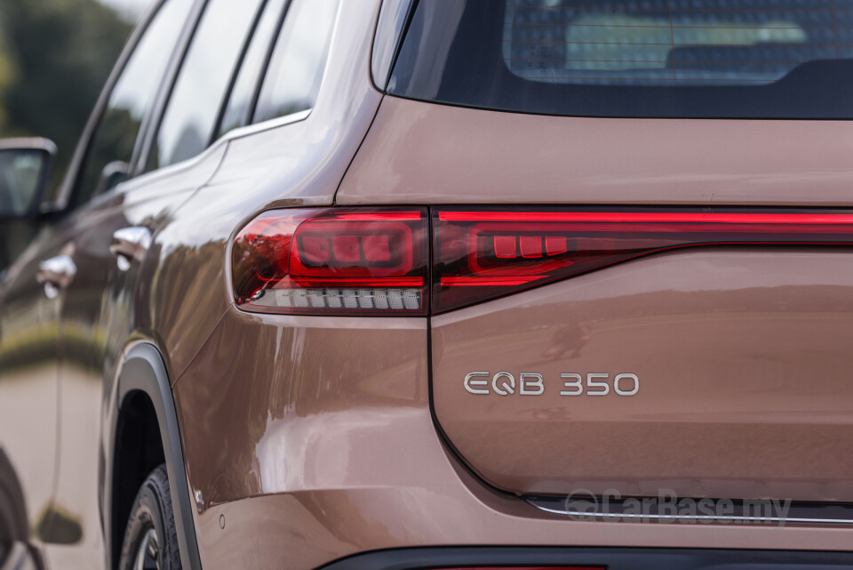 Mercedes-Benz EQB X243 (2022) Exterior