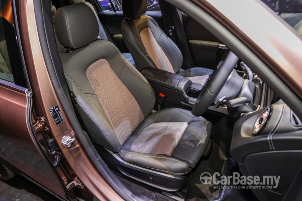 Mercedes-Benz EQB X243 (2022) Interior