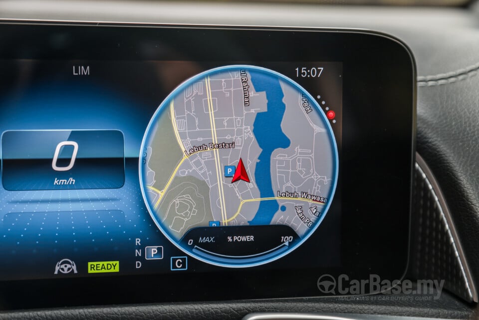 Mercedes-Benz EQB X243 (2022) Interior