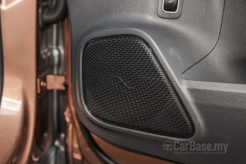 Mercedes-Benz EQB X243 (2022) Interior