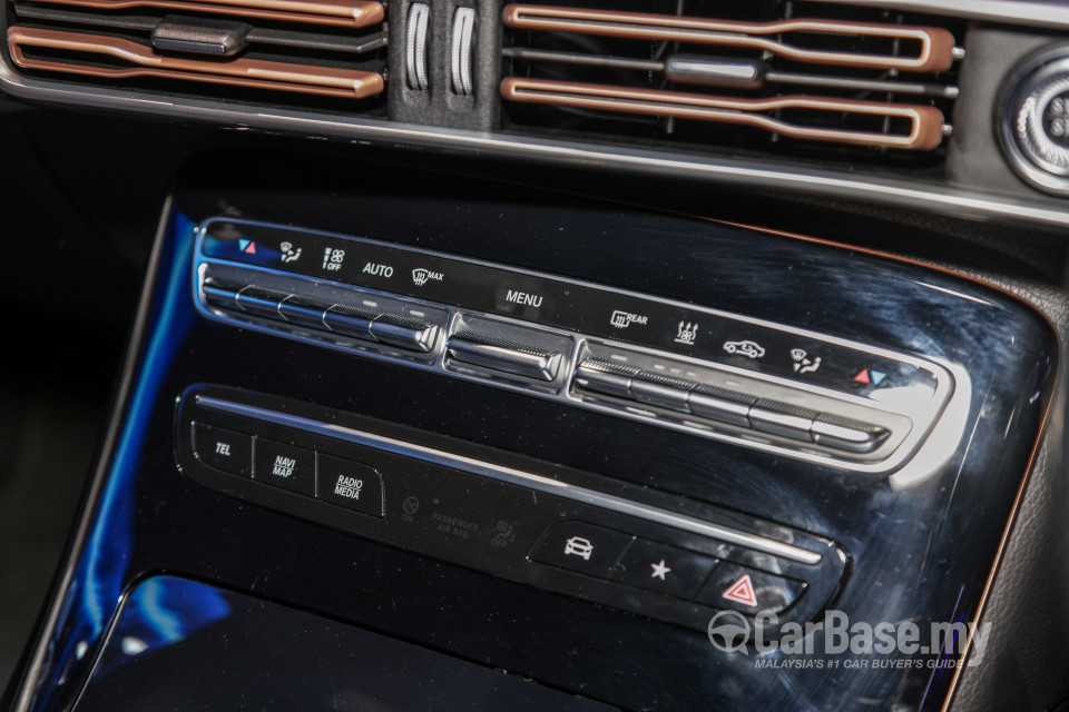Mercedes-Benz EQC N293 (2022) Interior