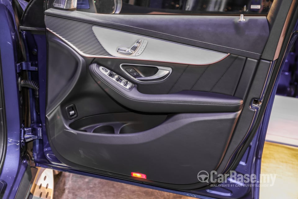 Mercedes-Benz EQC N293 (2022) Interior