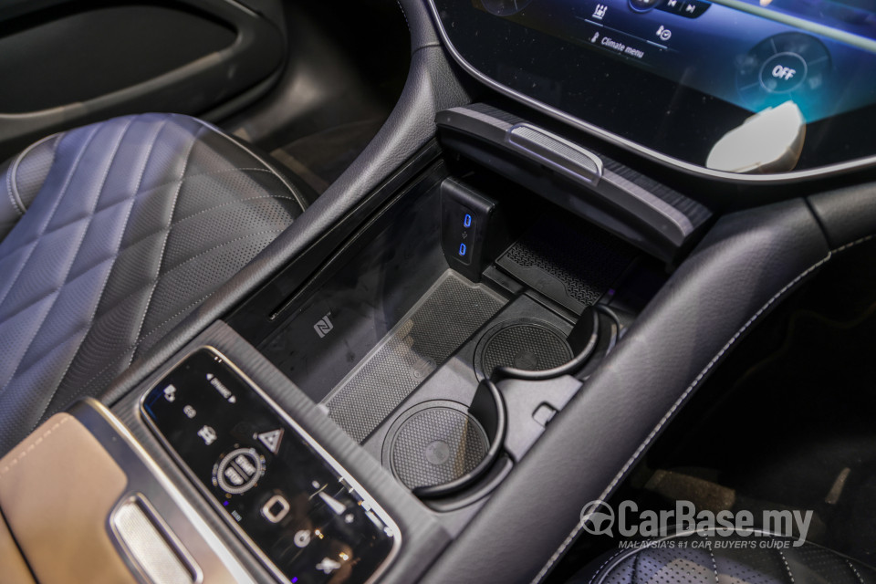 Mercedes-Benz EQS V297 (2022) Interior
