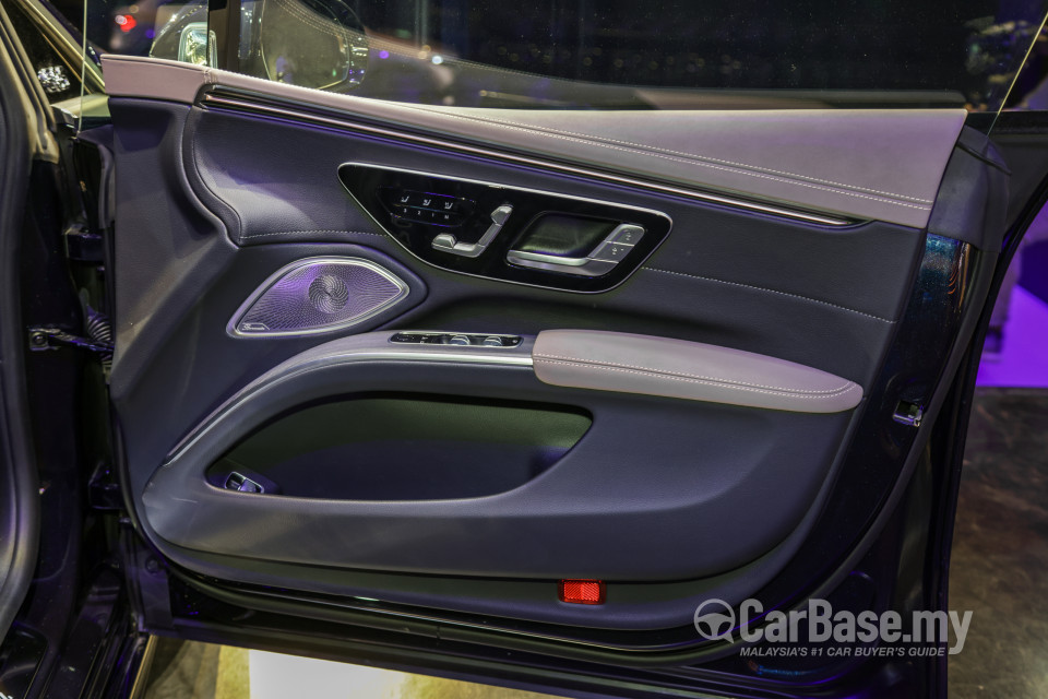 Mercedes-Benz EQS V297 (2022) Interior