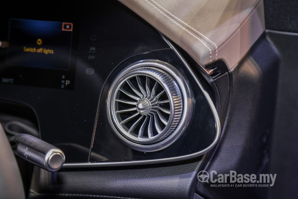 Mercedes-Benz EQS V297 (2022) Interior