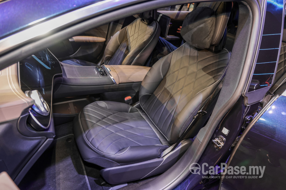 Mercedes-Benz EQS V297 (2022) Interior
