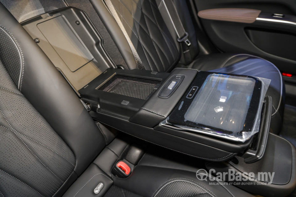 Mercedes-Benz EQS V297 (2022) Interior