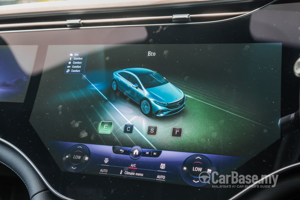 Mercedes-Benz EQS V297 (2022) Interior
