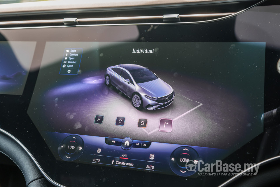 Mercedes-Benz EQS V297 (2022) Interior