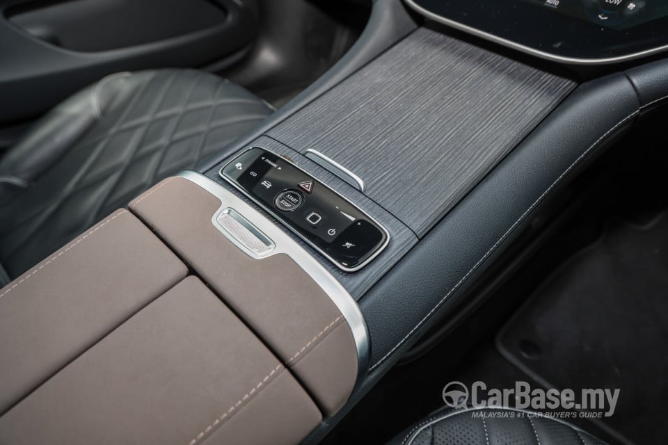 Mercedes-Benz EQS V297 (2022) Interior