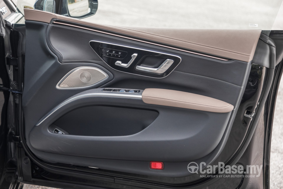 Mercedes-Benz EQS V297 (2022) Interior