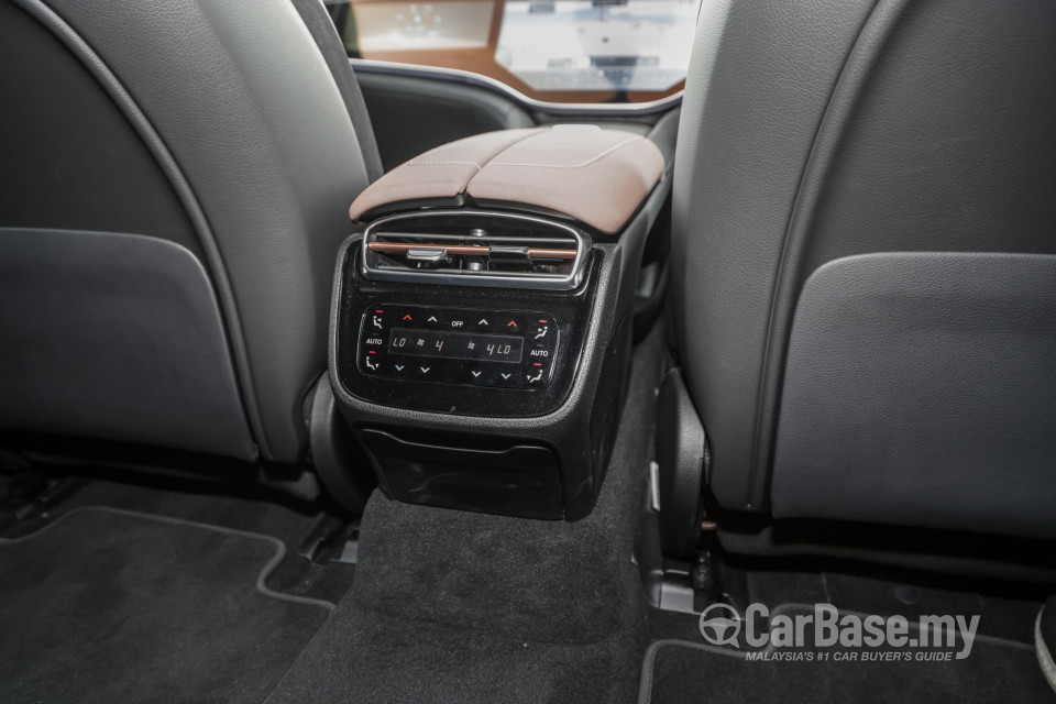 Mercedes-Benz EQS V297 (2022) Interior