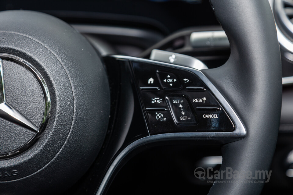 Mercedes-Benz EQS V297 (2022) Interior