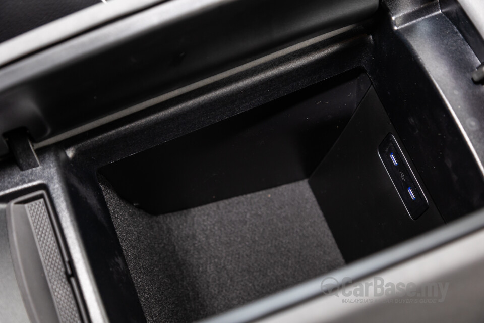 Mercedes-Benz EQS V297 (2022) Interior