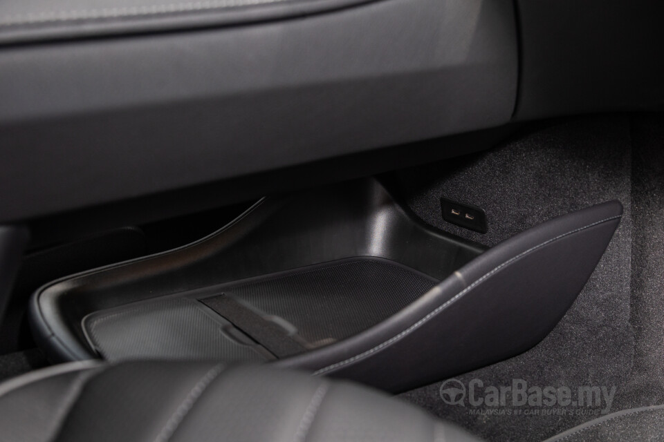 Mercedes-Benz EQS V297 (2022) Interior