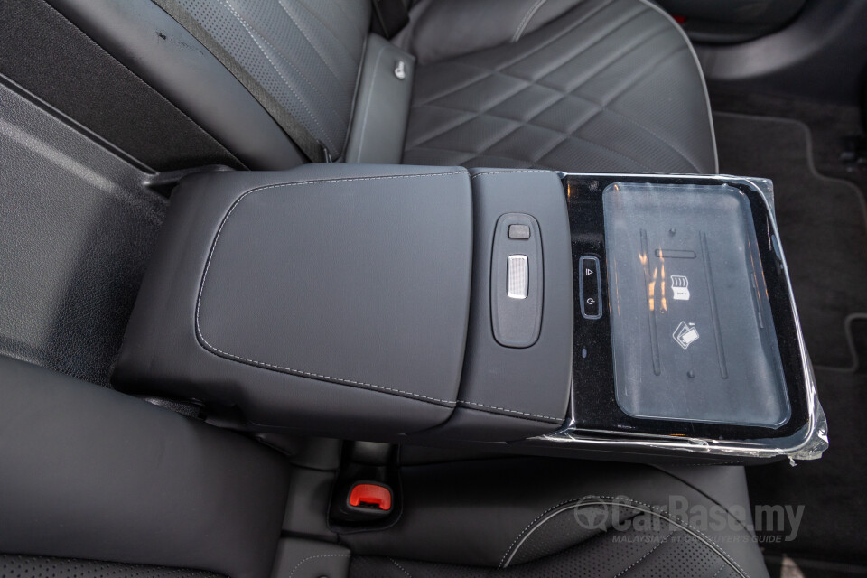 Mercedes-Benz EQS V297 (2022) Interior