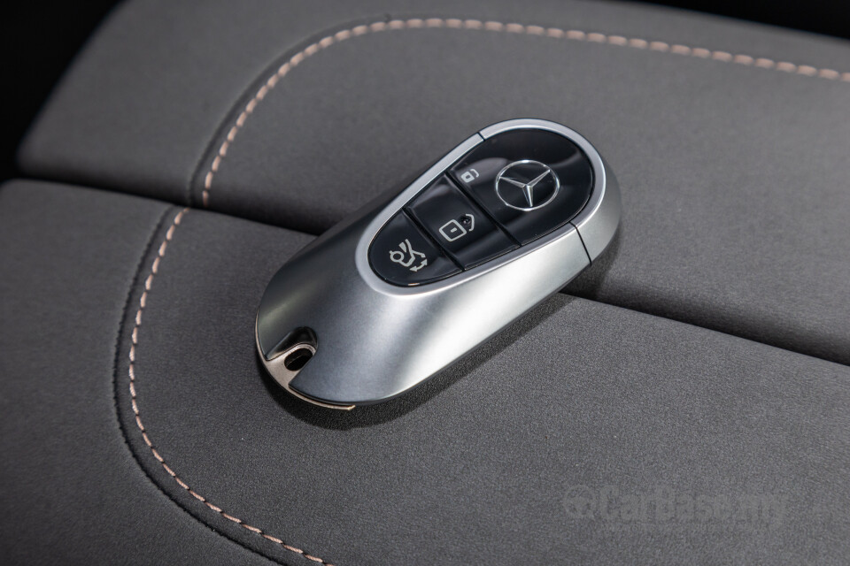 Mercedes-Benz EQS V297 (2022) Interior