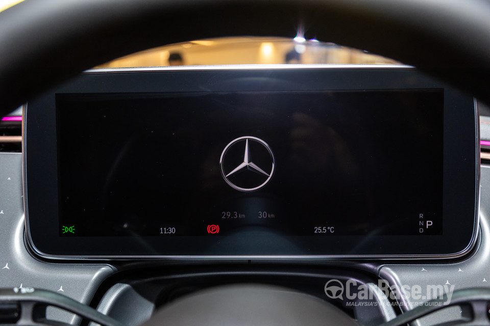 Mercedes-Benz EQE V295 (2022) Interior