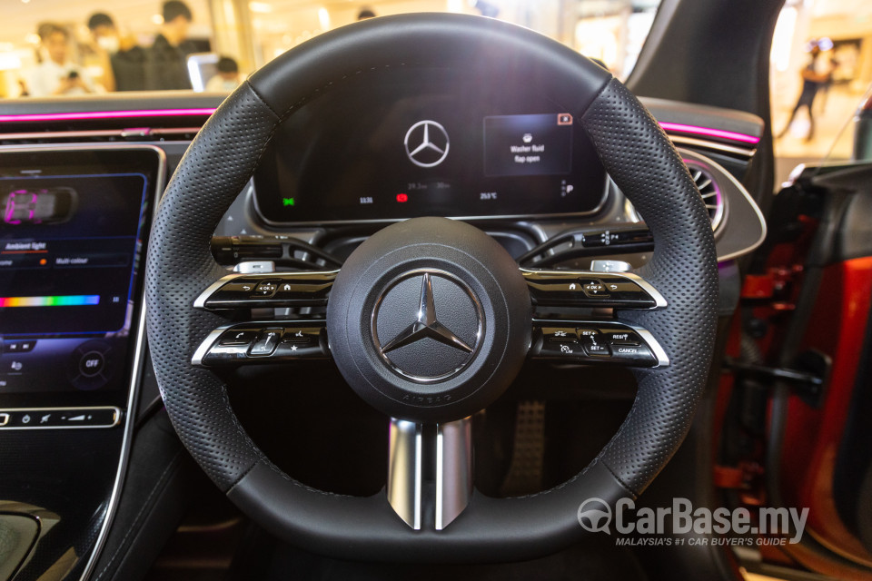 Mercedes-Benz EQE V295 (2022) Interior
