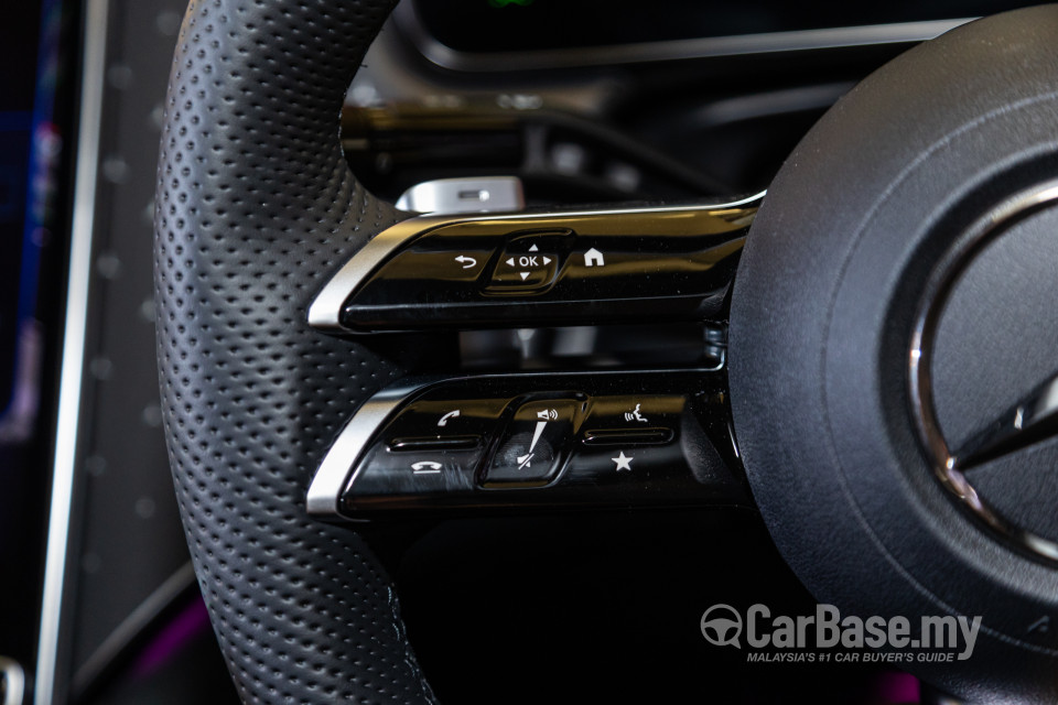 Mercedes-Benz EQE V295 (2022) Interior